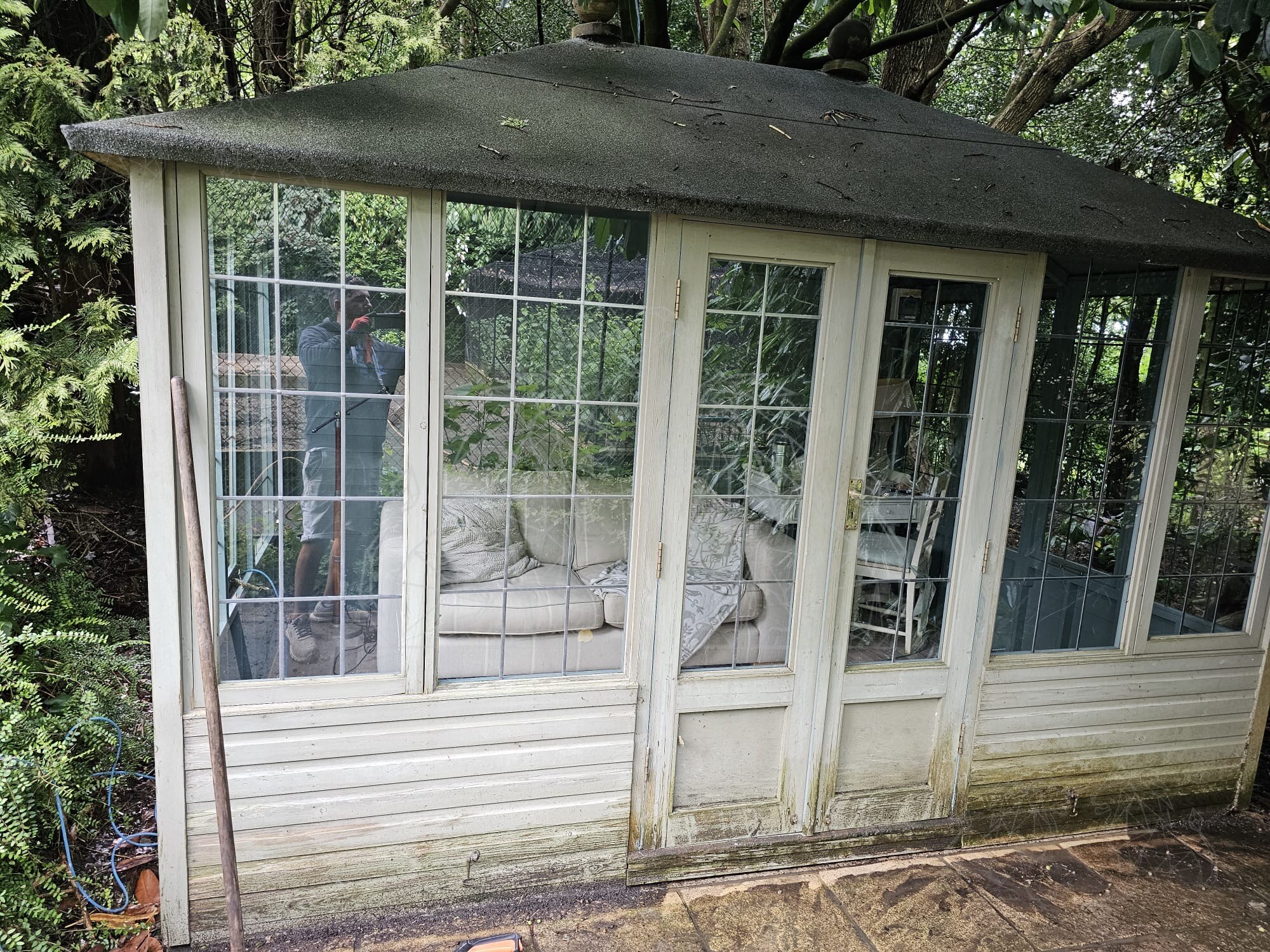 Garden room before refurbishment